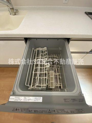 東石切町1丁目中古戸建のキッチン|あると嬉しい食洗機♪洗い物の手間が省けます！