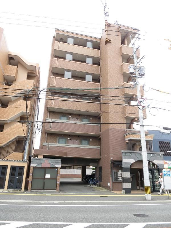 アドラブール七隈