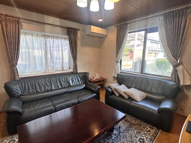 丸亀市原田町　中古戸建の洋室