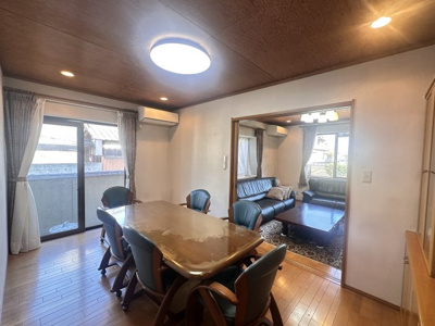 【居間・リビング】 | 丸亀市原田町　中古戸建