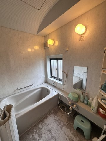 丸亀市原田町　中古戸建の浴室