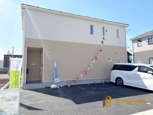 土浦市中荒川沖町第4　新築戸建て　1号棟の外観|建物完成いたしました！ご予約で『平日』や『夕方』などでもご見学可能です！