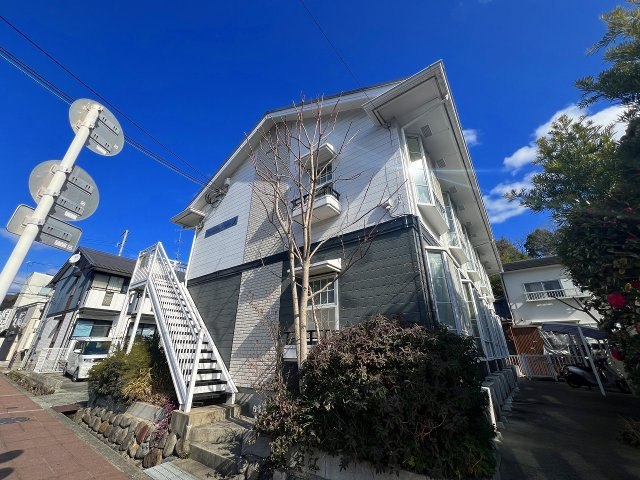 城山ハイツの外観
