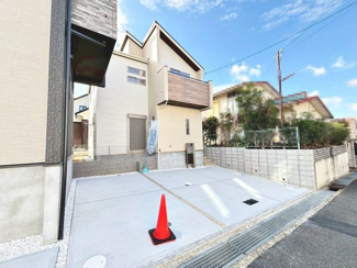 【前面道路含む現地写真】 | 大野台３丁目　新築分譲住宅　全２区画 | 【前面道路約６．７ｍ/約８．３ｍ】広々運転の苦手な方も安心ですね♪是非現地にてご確認ください！