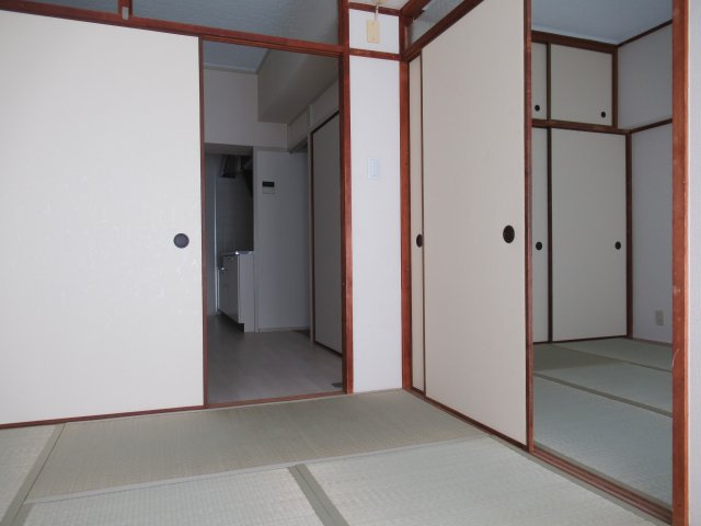 新長田駅前２ＤＫの内装|内装は落ち着いています