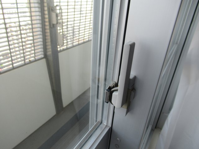 新長田駅前２ＤＫのセキュリティ|二重ガラスです
