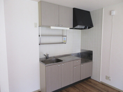  | ファミール山岡B棟