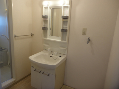  | ファミール山岡B棟