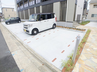 【駐車場】