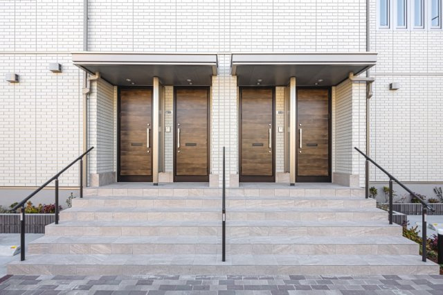 クラージュ成瀬のエントランス