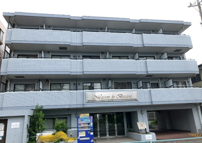 【構造・工法・仕様】 | メゾン・ド・ビザール | ＲＣ造、Reinforced Concreteは直訳すると補強されたコンクリートです。主に柱や梁・床・壁が鉄筋とコンクリートで構成おり、鉄筋を組んだ型枠にコンクリートを流し込んで固めたものを指します。