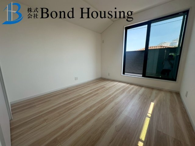 南向きで陽当たり良好　青山台2丁目　新築1区画の洋室