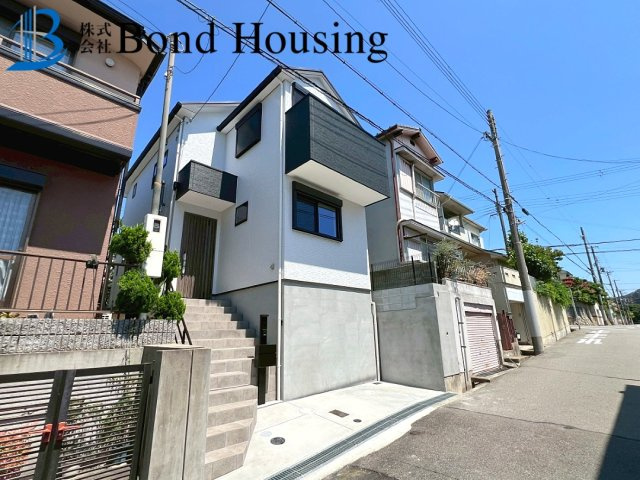 南向きで陽当たり良好　青山台2丁目　新築1区画の前面道路含む現地写真