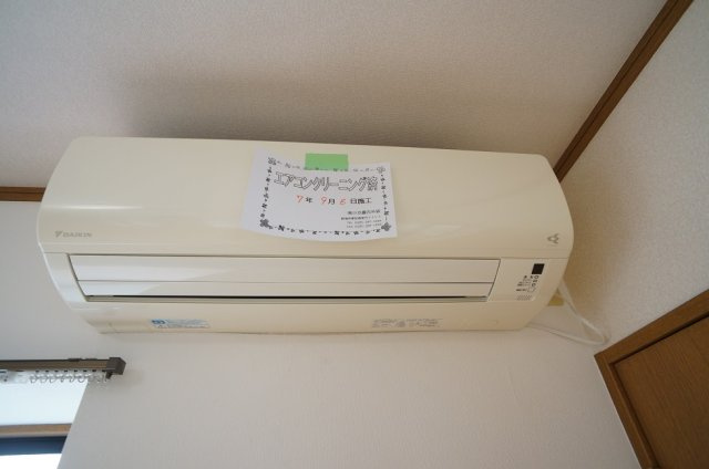 【設備】 | カーサマルワB | 空調設備