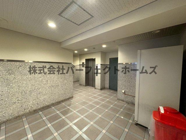 エスリード本町のロビー|毎日通るロビーはこのようになっています