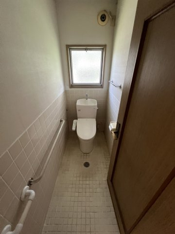 八代郡氷川町戸建てのトイレ