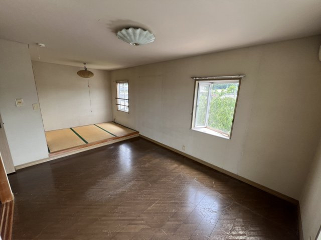 八代郡氷川町戸建ての洋室