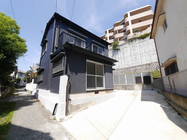 歌敷山4丁目戸建の外観