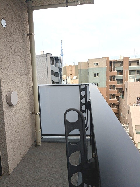レジデンス　オーデのバルコニー|９F、スカイツリー隅田川花火見えます