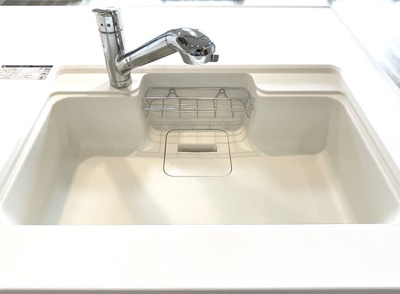 【キッチン】 | グラン・コート北宇治Ⅱ | 【浄水器切替水栓】毎日使う料理の水や飲み水を、浄水器のおいしい水で。