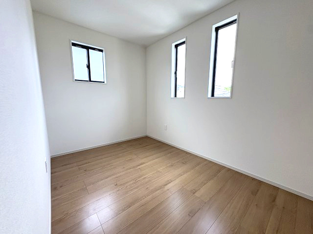 【子供部屋】 | 福岡市西区野方3丁目5期　2号棟（全2棟）【仲介手数料無料・0円】 | 現地写真。