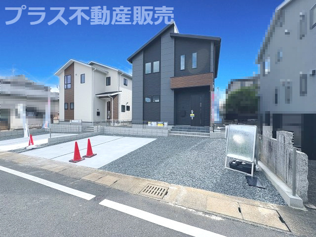 【外観】 | 福岡市西区野方3丁目5期　2号棟（全2棟）【仲介手数料無料・0円】 | 完成しました。物件内部もご見学頂けます。プラス不動産販売にお任せ下さい。