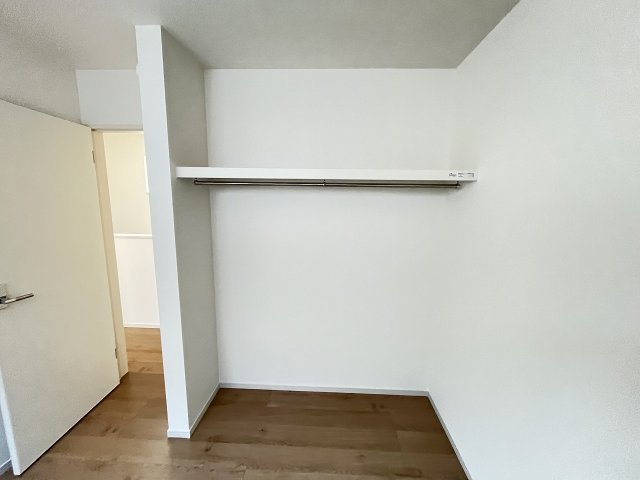 【収納】 | 福岡市西区野方3丁目5期　2号棟（全2棟）【仲介手数料無料・0円】 | 現地写真。