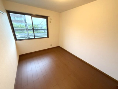 【洋室】 | シャトーショコラ E棟