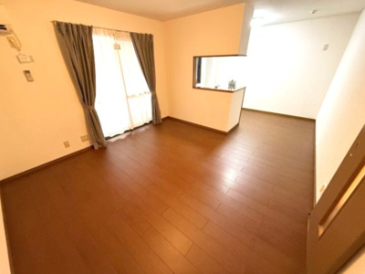 【居間・リビング】 | シャトーショコラ E棟