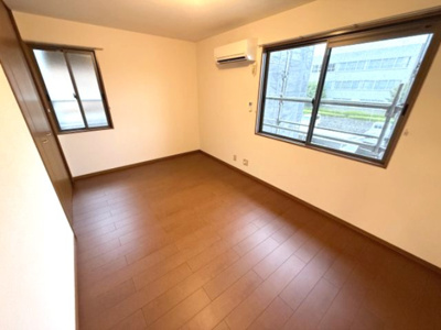 【寝室】 | シャトーショコラ E棟