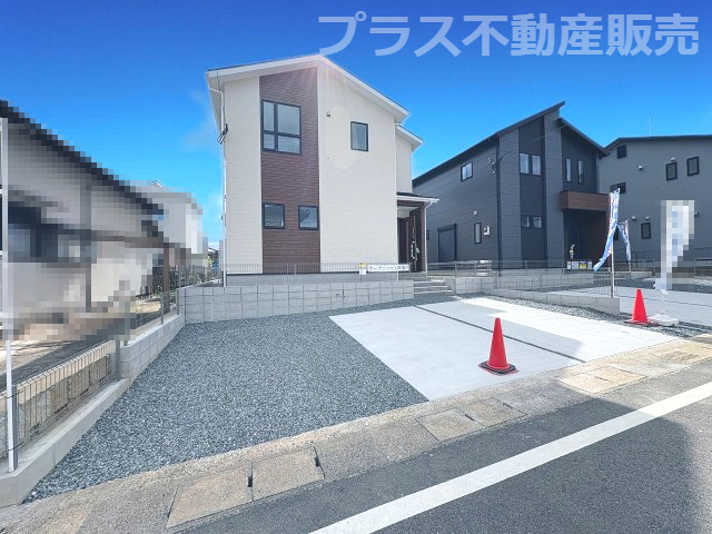 【外観】 | 福岡市西区野方3丁目5期　1号棟（全2棟）【仲介手数料無料・0円】 | 現地写真。プラス不動産販売なら、現場の全ての棟をまとめてご見学頂けます。