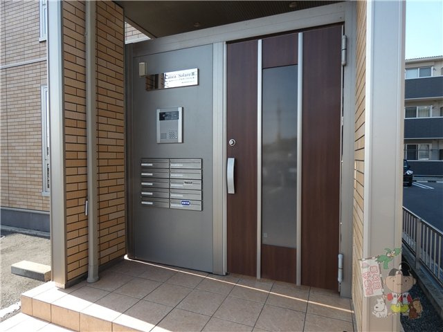 アルカ・ソラーレⅢのエントランス