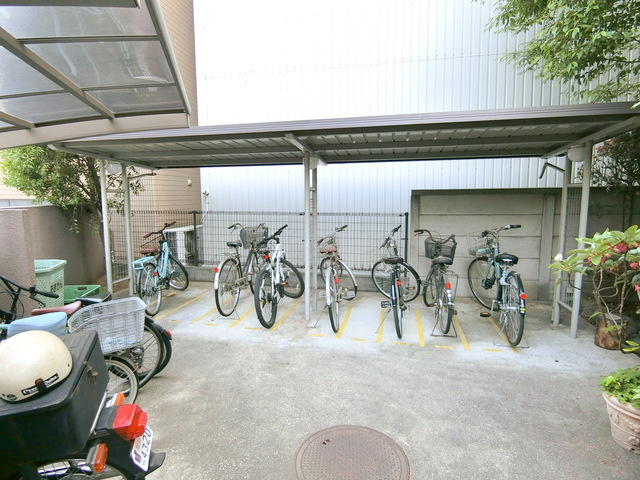 ヴェルドール立川のその他共用部分|★屋根付き駐輪スペース★