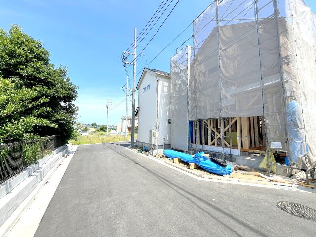 昭島市中神町2丁目新築分譲　全5棟　の前面道路含む現地写真|2025年撮影