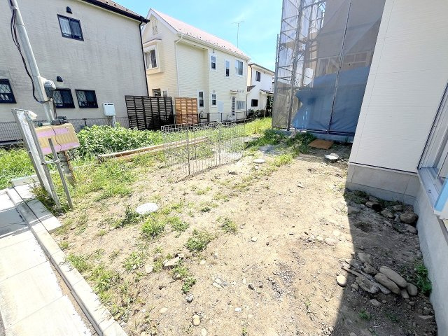 昭島市中神町2丁目新築分譲　全5棟　の駐車場|カースペースは２台分ございます！