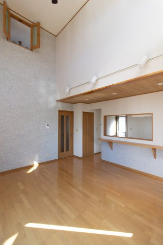 【居間・リビング】の画像