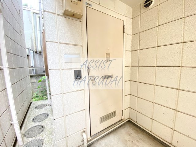 プルミエ駒沢Ｂの玄関