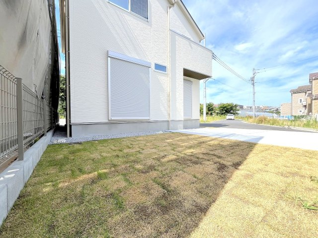 昭島市中神町2丁目新築分譲　全5棟　の庭