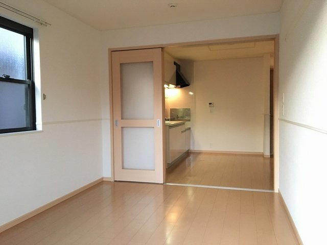 ラフィネメゾンの居間・リビング