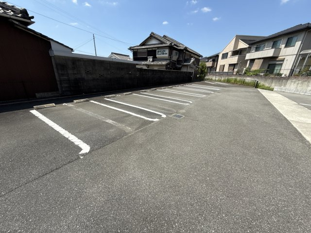 サンセールⅣの駐車場