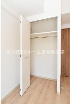 エスリード京橋の収納