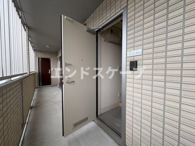 ジュネス稲荷塚の玄関|高崎、前橋のお部屋探しはエンドスケープまで！お客様の理想お聞かせ下さい♪