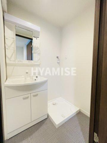 Reverent市布の洗面所|※同物件同室タイプの写真でございます※現況を優先します※