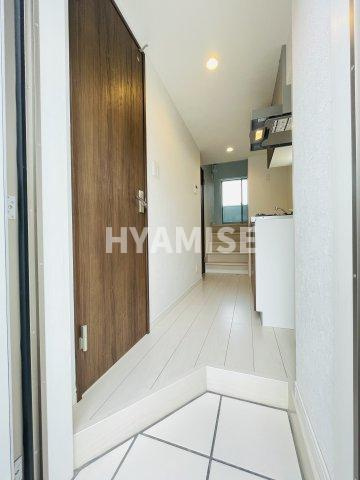 Reverent市布の玄関|※同物件同室タイプの写真でございます※現況を優先します※