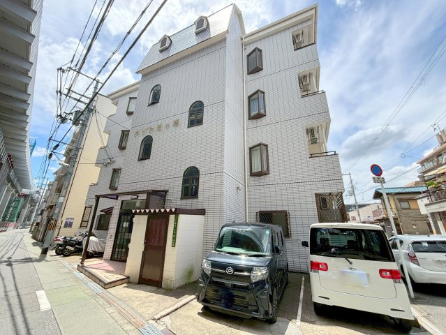 メゾン鳩ヶ瀬の外観