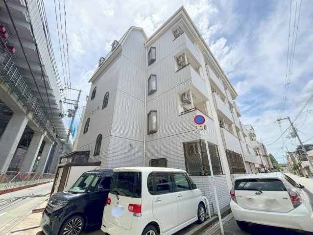 メゾン鳩ヶ瀬の外観