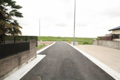 【前面道路含む現地写真】 | 西金野井１５区画ＮＯ,１５ | 南側道路（西側方向から東側方向へ撮影）