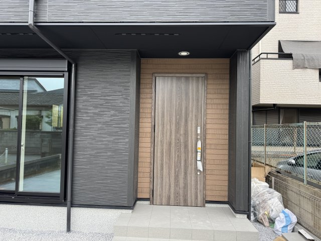 柏市永楽台２丁目新築戸建【第八小学校：2分】のエントランス|エントランス・玄関ポーチ