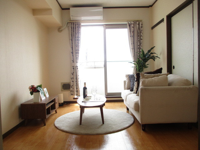 ロワール西一之江の寝室|★洋室／家具はイメージ★