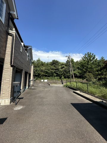 サンフラワー根ノ上の駐車場